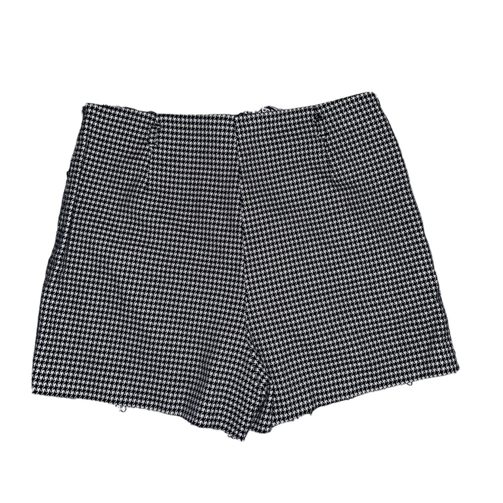 Zara Basics Black & White Chevron High-Waisted Shorts Women’s Size M
